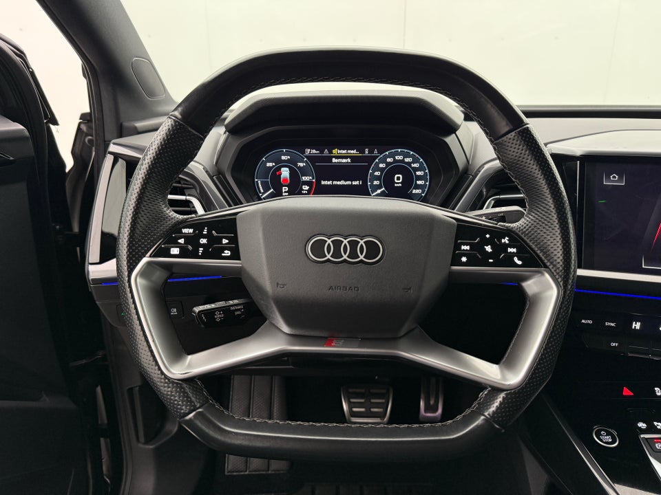 Audi Q4 e-tron 40 S-line 5d