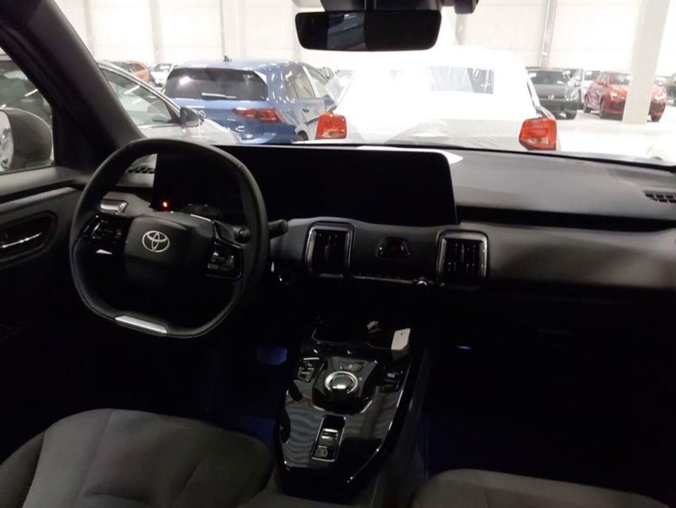 Toyota Urban Cruiser 61 Active 5d
