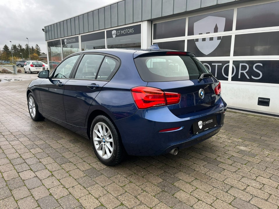 BMW 118i 1,5 Connected aut. 5d