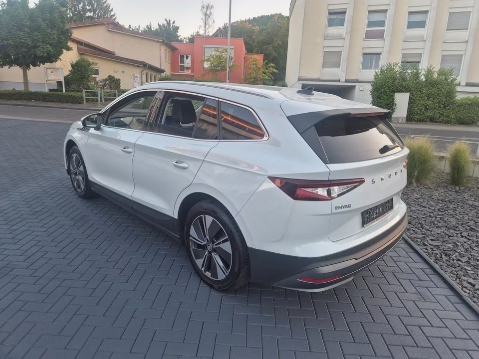 Skoda Enyaq 85 iV Loft 5d