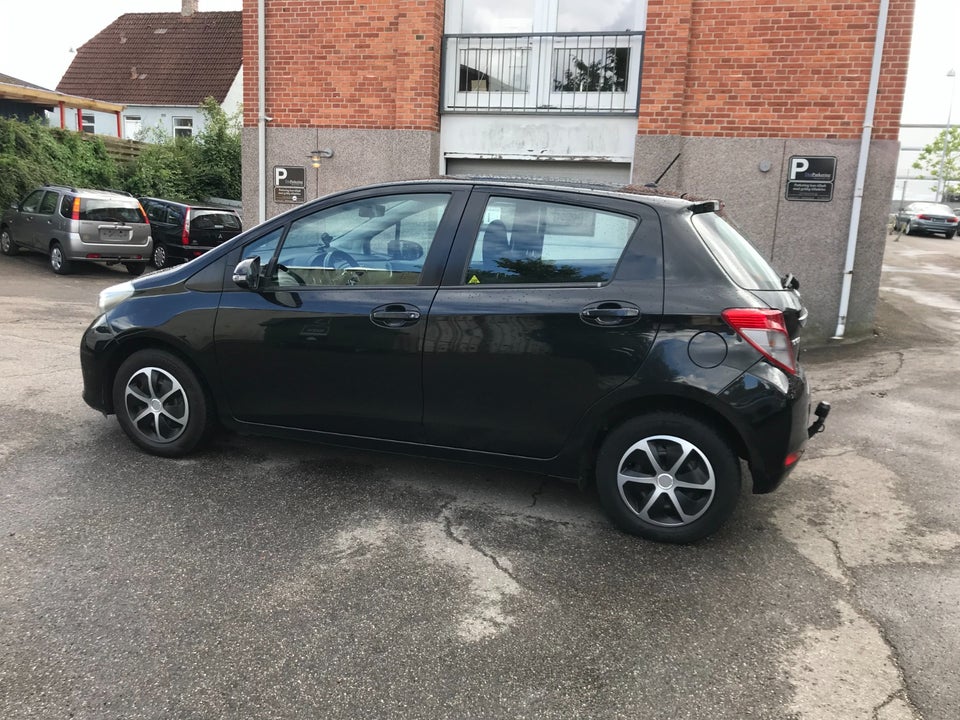 Toyota Yaris 1,0 VVT-i T2 Touch 5d