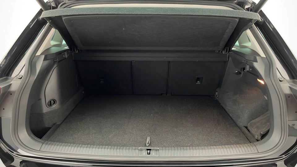 VW Tiguan 1,4 eHybrid Elegance DSG 5d