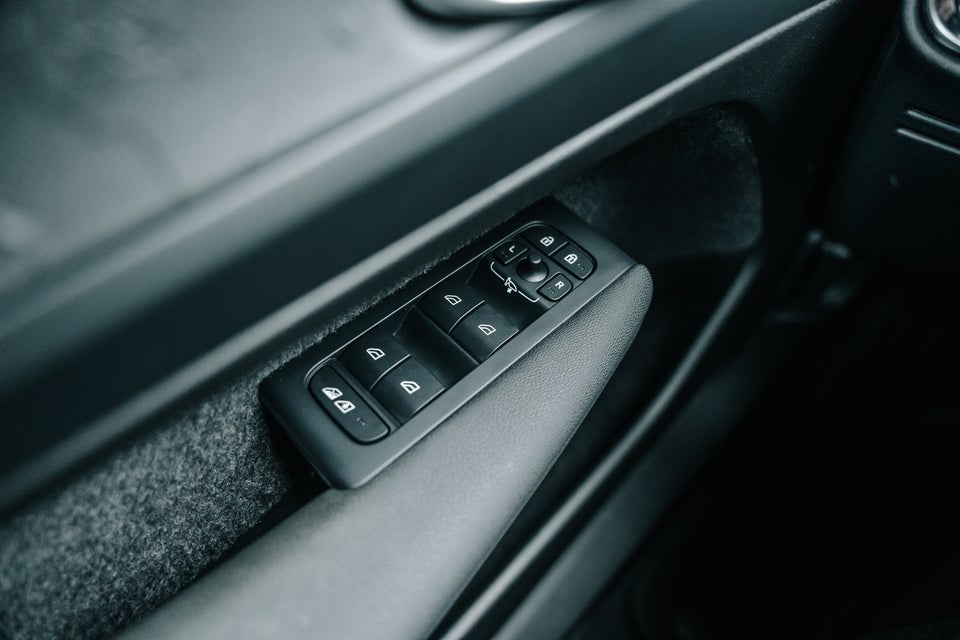 Volvo EX40 Extended Range Core 5d