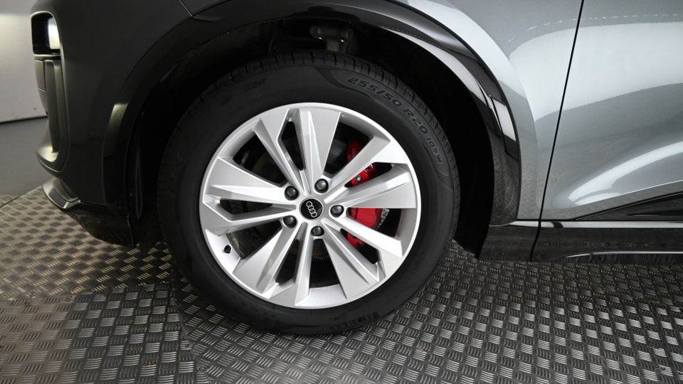 Audi Q6 e-tron Progress plus quattro 5d