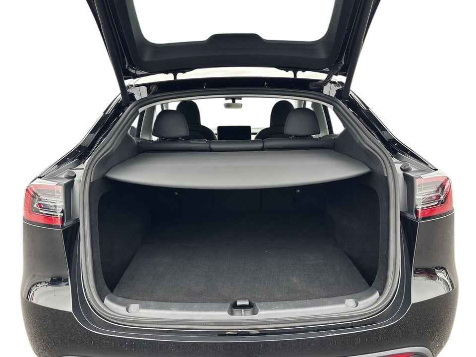 Tesla Model Y RWD 5d