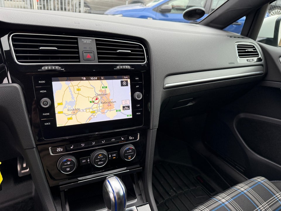VW Golf VII 1,4 GTE DSG 5d