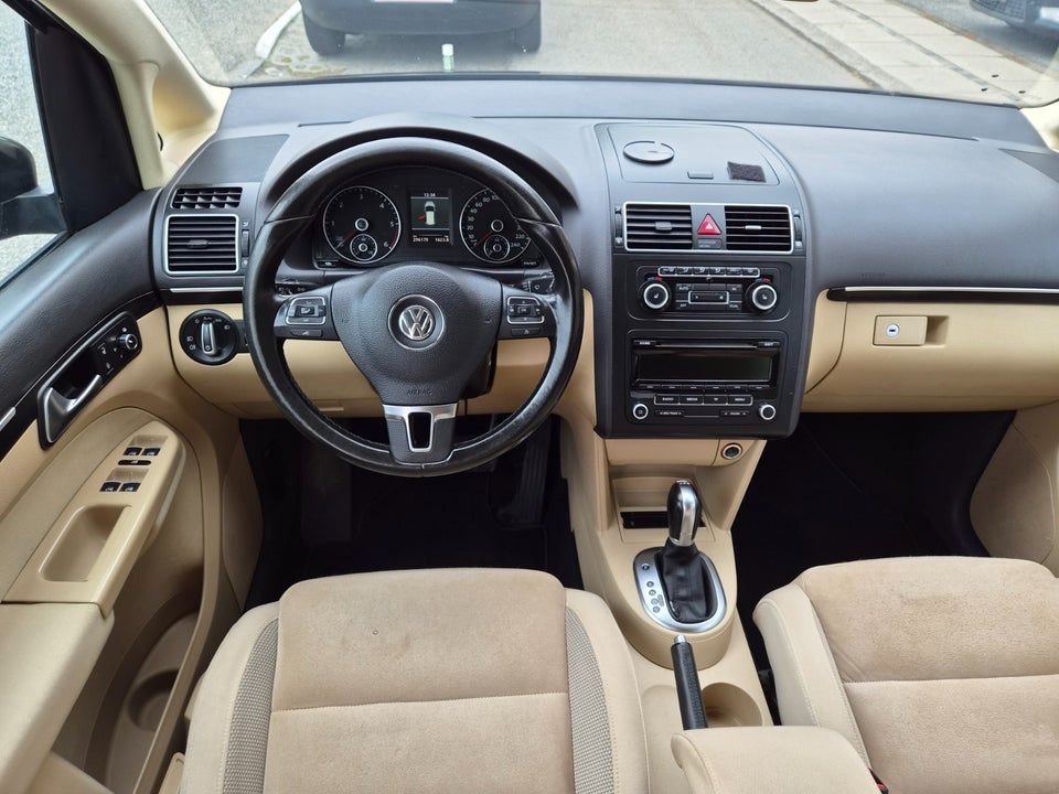 VW Touran 2,0 TDi 170 Highline DSG 7prs 5d