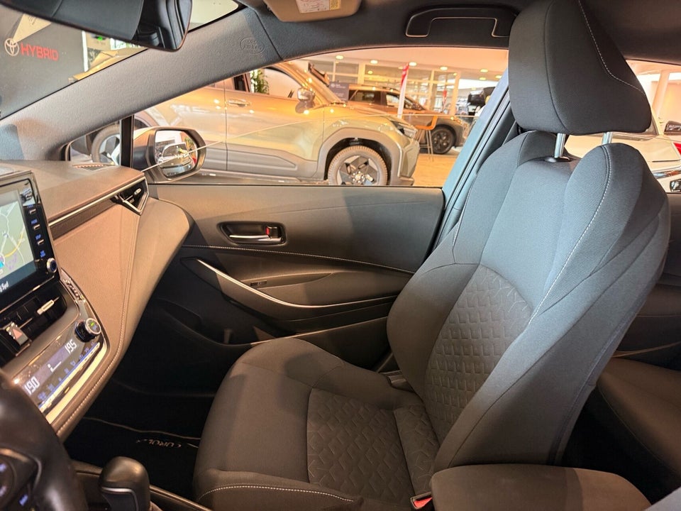 Toyota Corolla 2,0 Hybrid H3 Smart Touring Sports MDS 5d