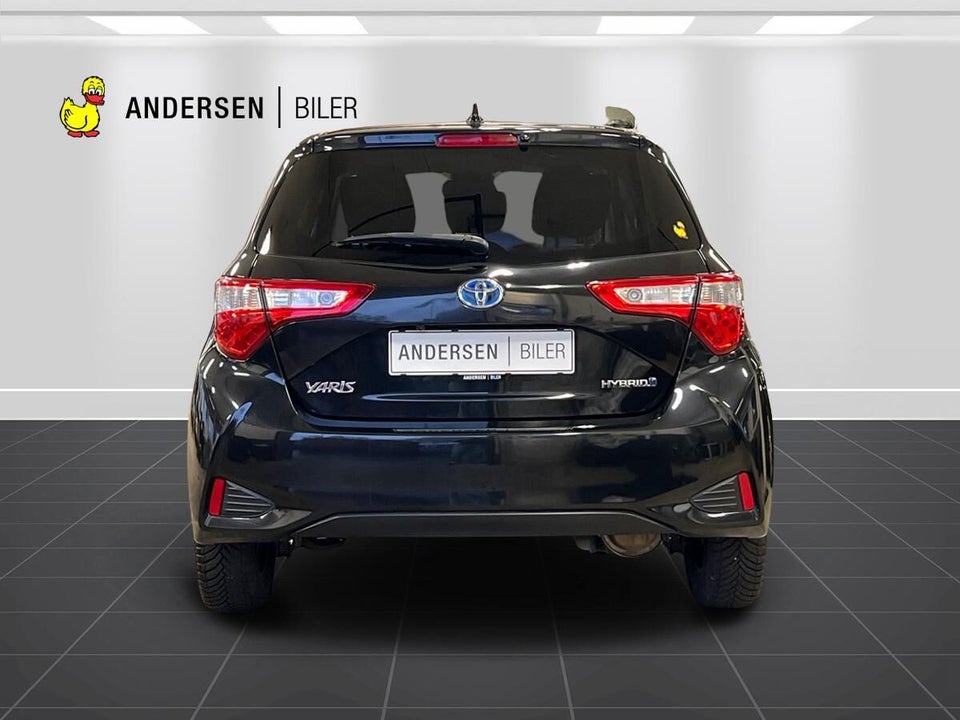 Toyota Yaris 1,5 Hybrid H3 Limited Smart e-CVT 5d