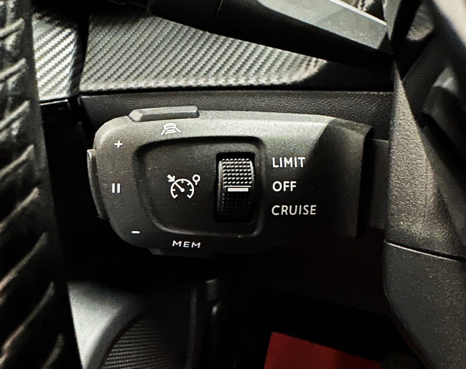 Peugeot 2008 1,5 BlueHDi 100 Allure Pack 5d