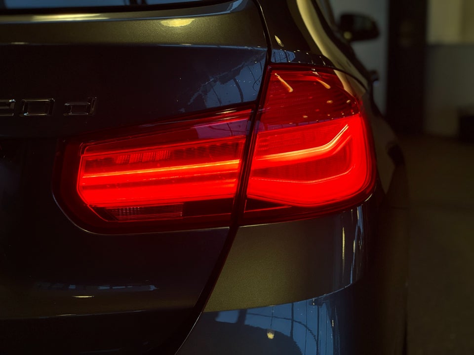 BMW 320d 2,0 Touring M-Sport aut. 5d