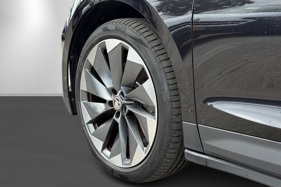 Skoda Enyaq 80 iV Suite 5d