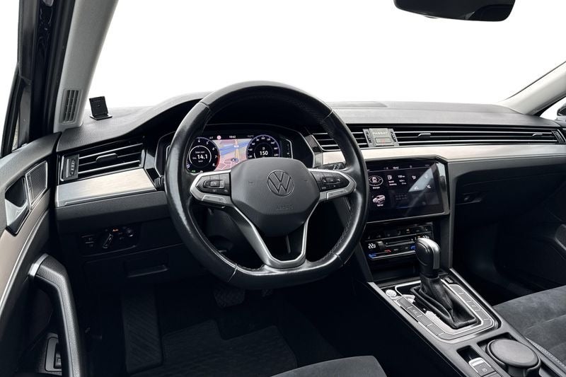 VW Passat 1,5 TSi 150 Elegance+ Pro Variant DSG 5d