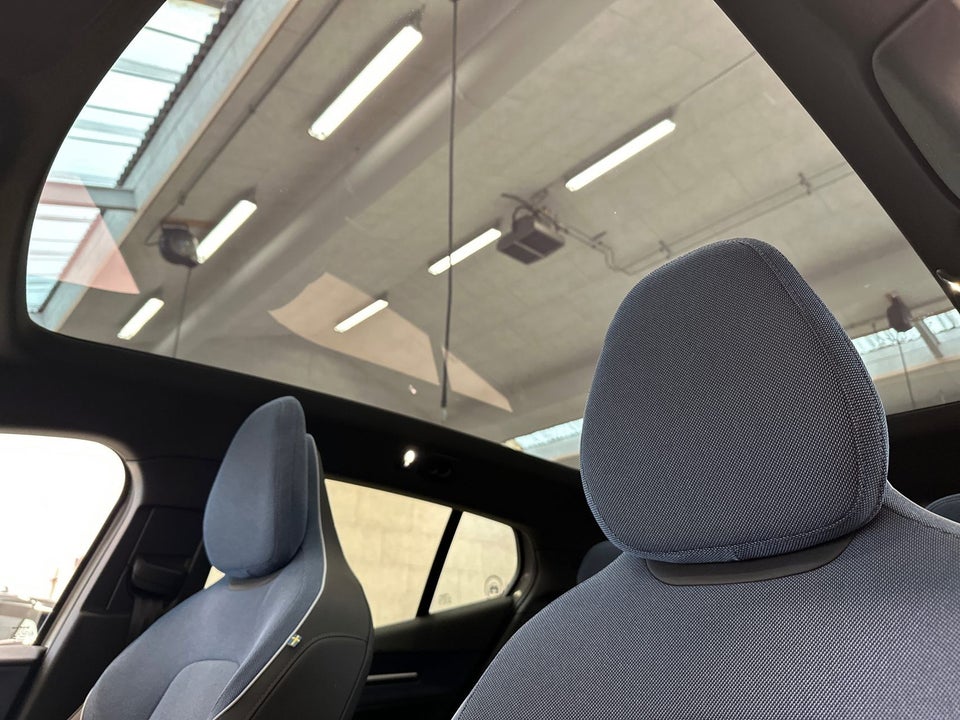 Volvo EX30 Extended Range Ultra 5d