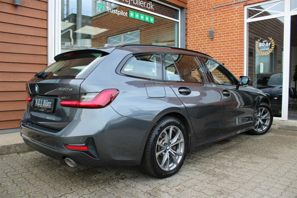 BMW 330e 2,0 Touring Sport Line aut. 5d