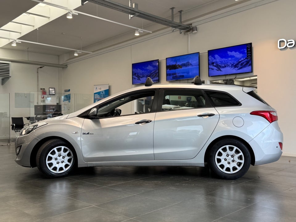 Hyundai i30 1,6 CRDi 110 XTR Eco 5d