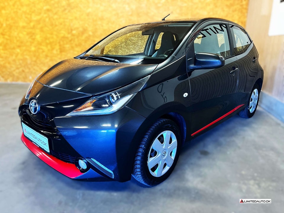 Toyota Aygo 1,0 VVT-i x-press 5d