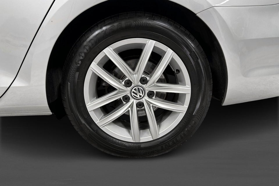 VW Golf VII 1,5 TSi 130 Comfortline Variant 5d