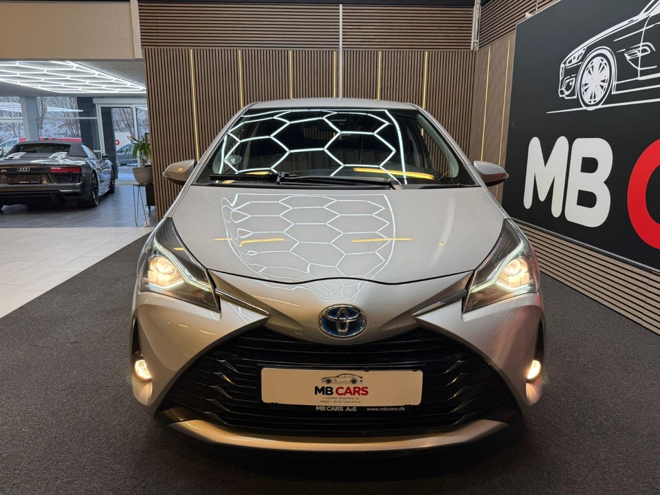 Toyota Yaris 1,5 Hybrid H3 Smart e-CVT 5d