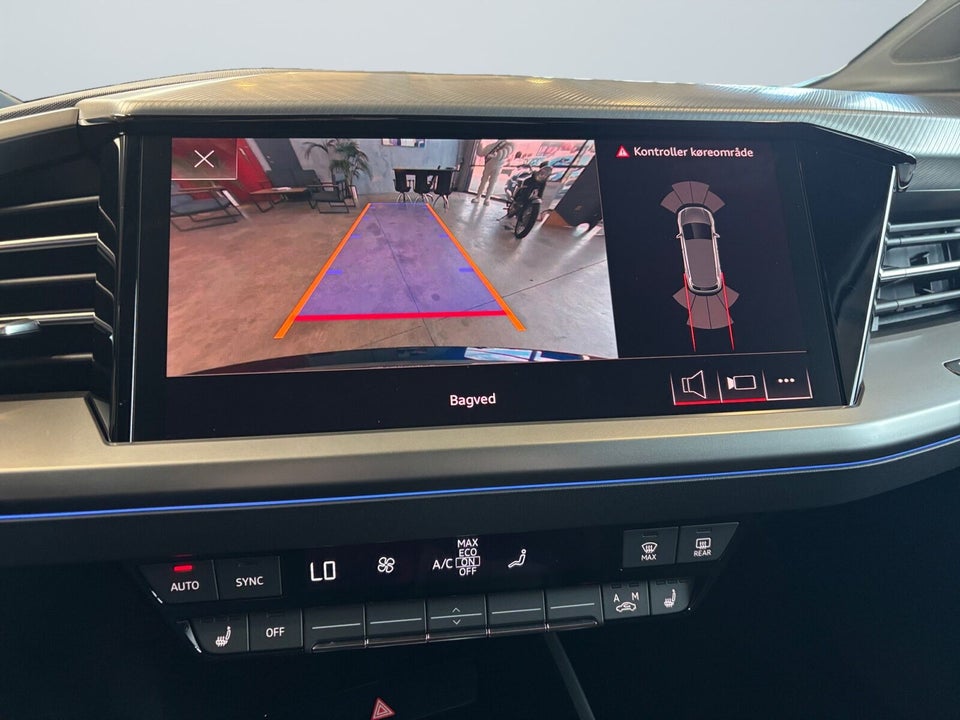 Audi Q4 e-tron 40  5d