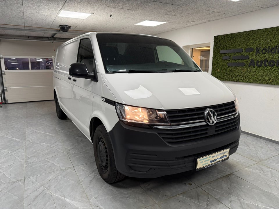 VW Transporter 2,0 TDi 110 Kassevogn lang