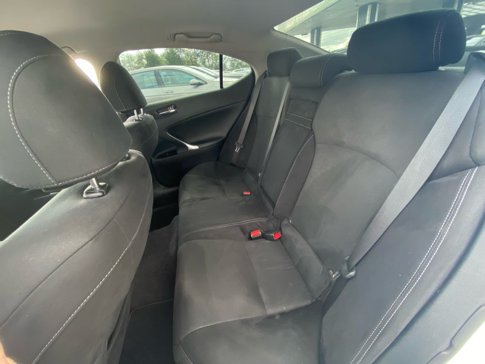 Lexus IS250 2,5 aut. 4d