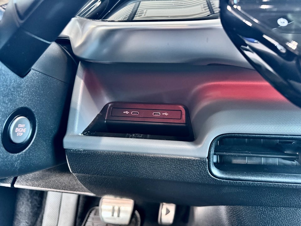 VW ID.Buzz 77 Pro SWB 5d