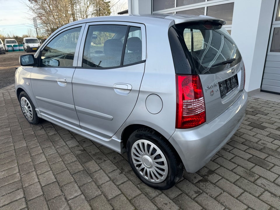 Kia Picanto 1,0 EX 5d