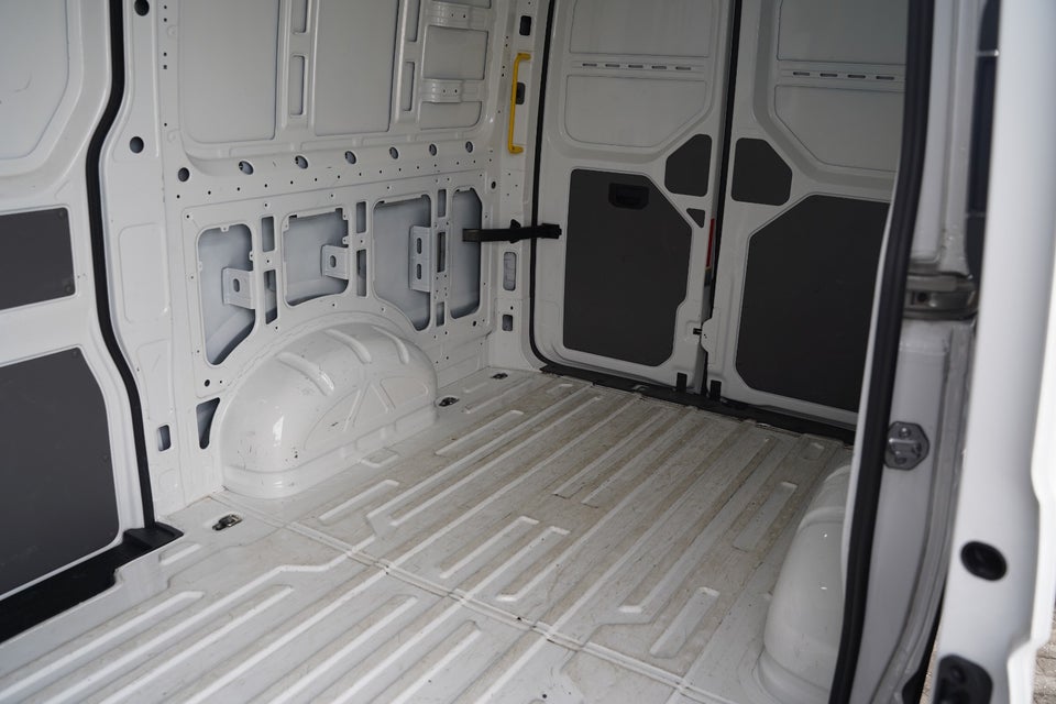 VW Crafter 35 2,0 TDi 140 Kassevogn L3H2