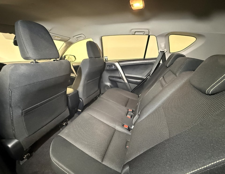 Toyota RAV4 2,5 Hybrid H3 MDS 5d