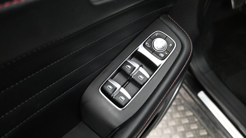 MG EHS 1,5 PHEV Luxury 5d