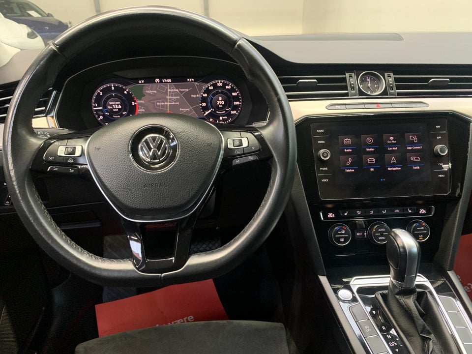 VW Passat 2,0 TDi 190 Highline Premium Variant DSG 5d