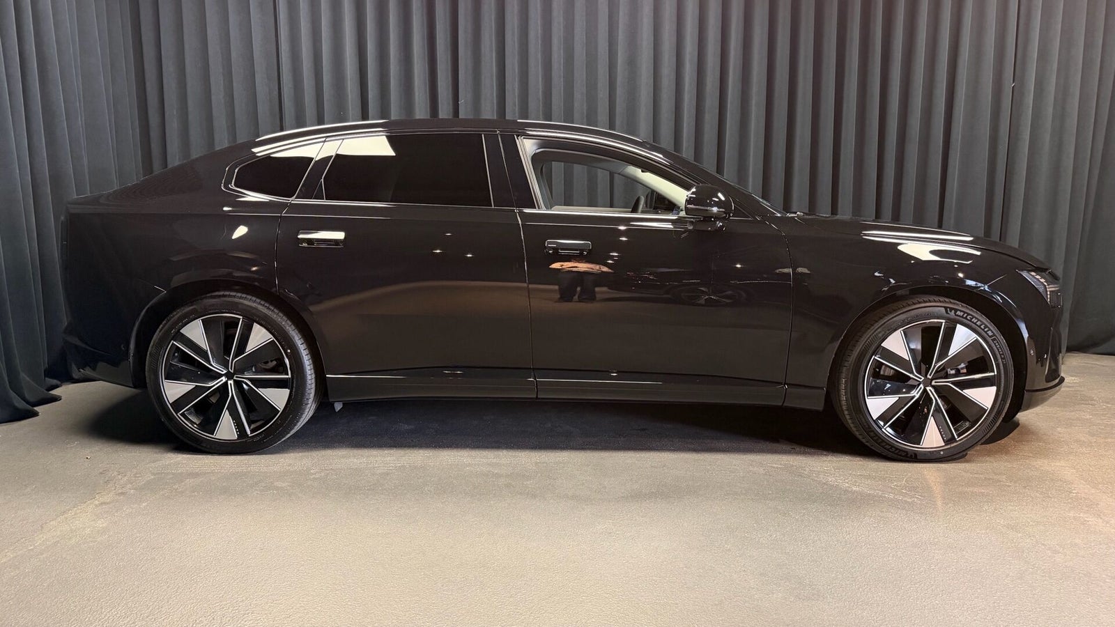 Volvo ES90 Extended Range Plus 4d