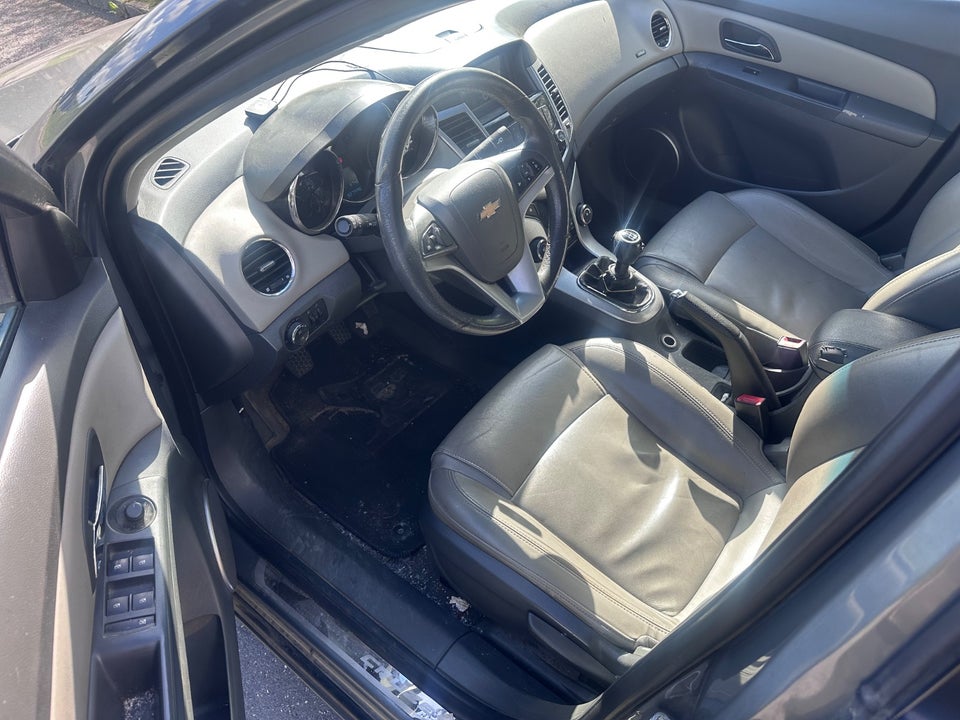 Chevrolet Cruze 2,0 VCDi 150 LT 4d