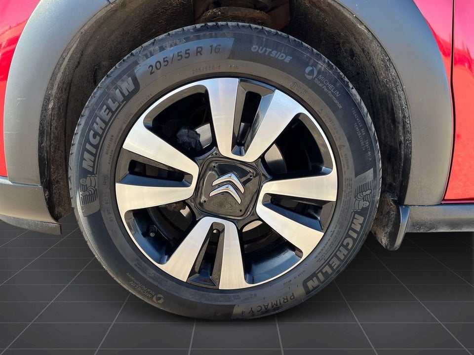Citroën C3 1,2 PureTech 83 Shine 5d