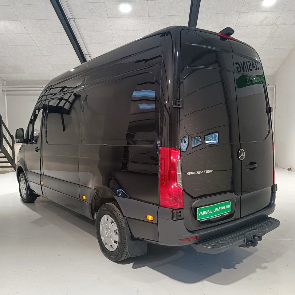 Mercedes Sprinter 319 3,0 CDi A2 Kassevogn aut. RWD