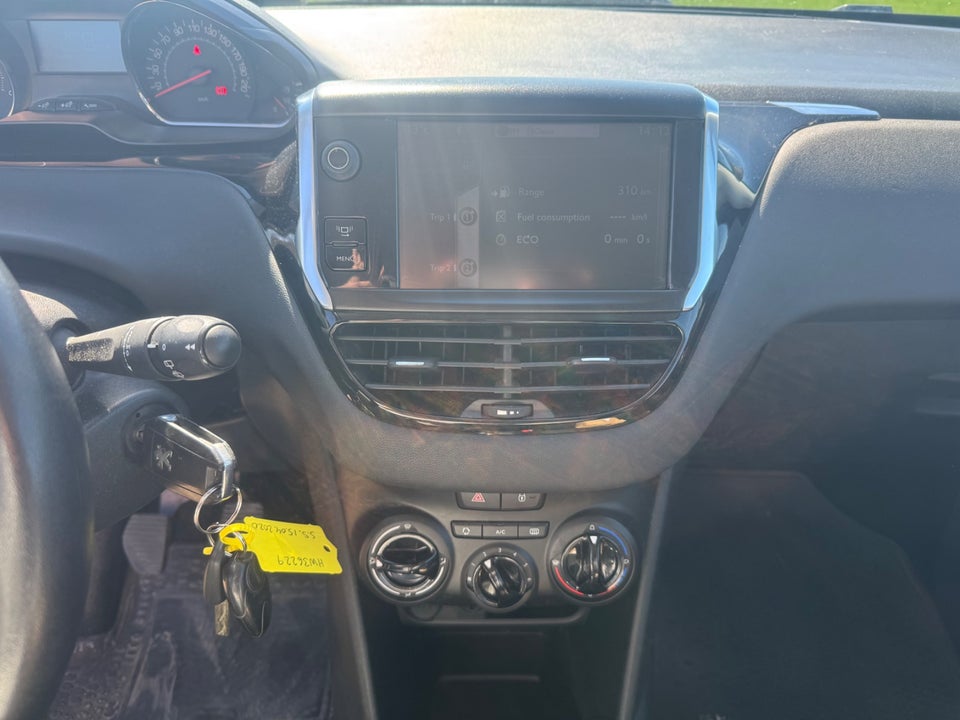 Peugeot 208 1,6 e-HDi 92 Allure 3d