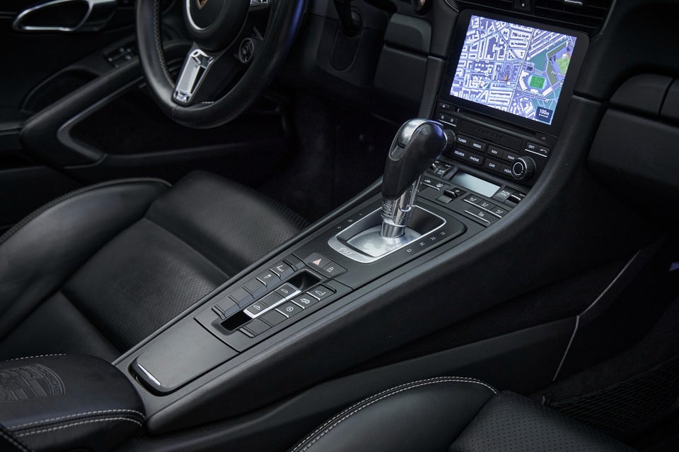 Porsche 911 Targa 4 GTS 3,0 PDK 2d