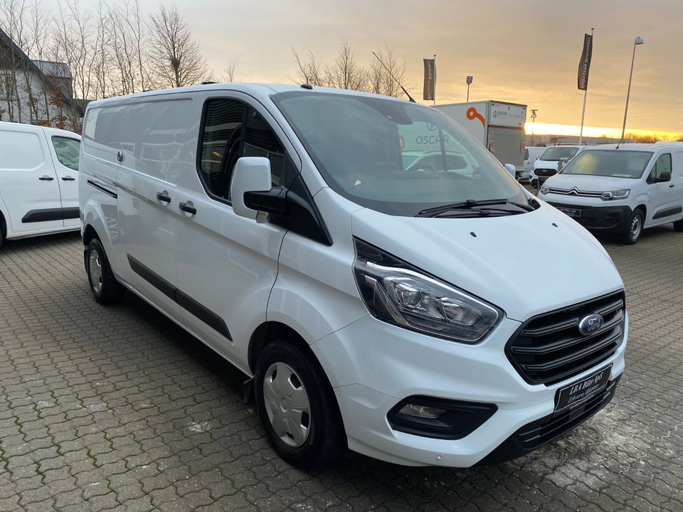 Ford Transit Custom 300L 2,0 TDCi 130 Ambiente