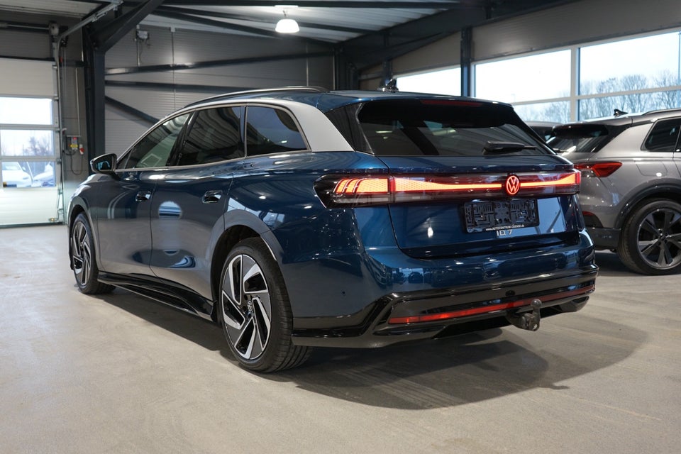 VW ID.7 77 Style Tourer 5d