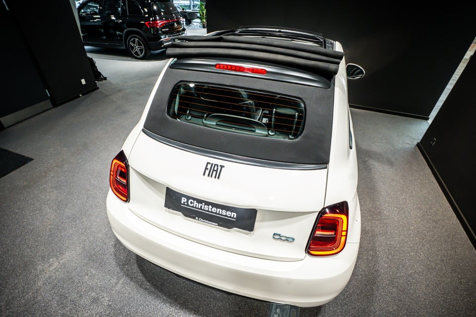 Fiat 500e 42 Icon Cabrio 2d