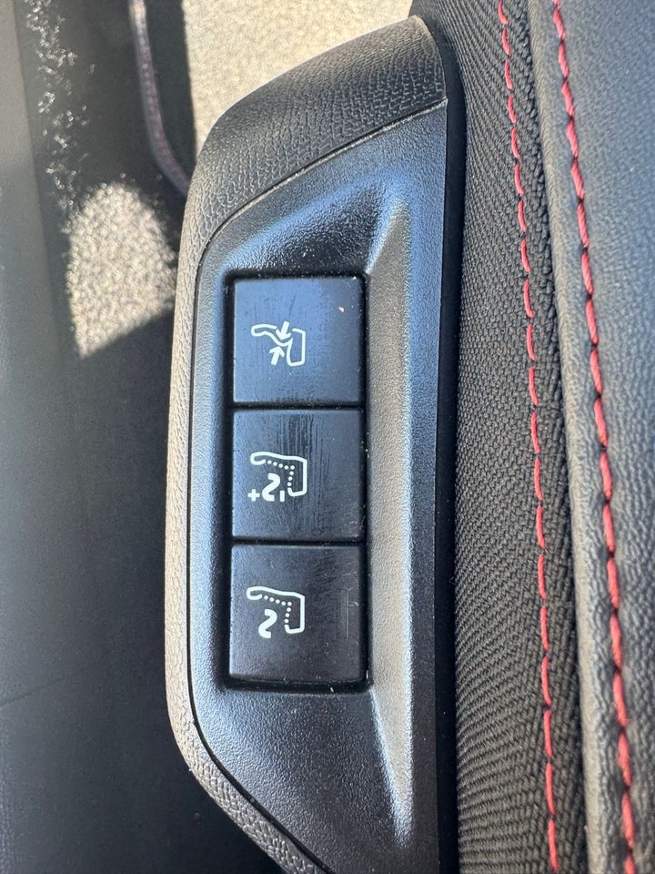 Peugeot 308 1,2 e-THP 130 GT Line SW EAT6 5d