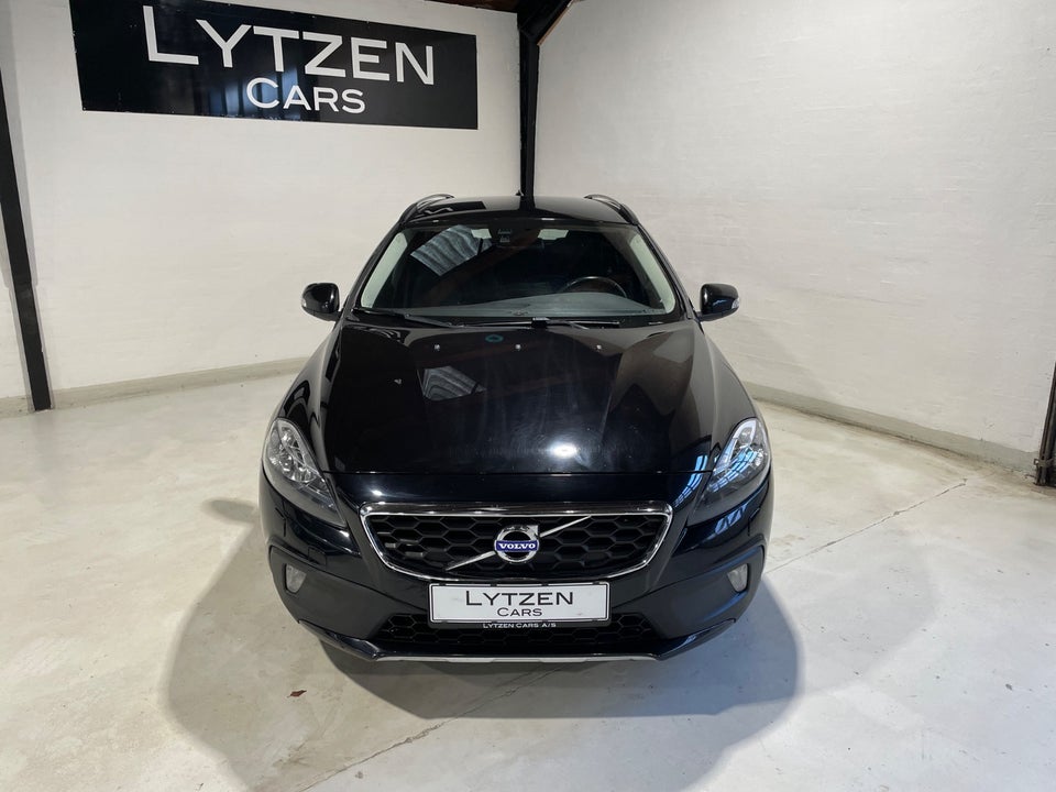 Volvo V40 CC 2,0 D3 150 Kinetic 5d