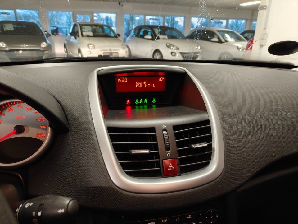 Peugeot 207 1,4 Comfort+ 5d