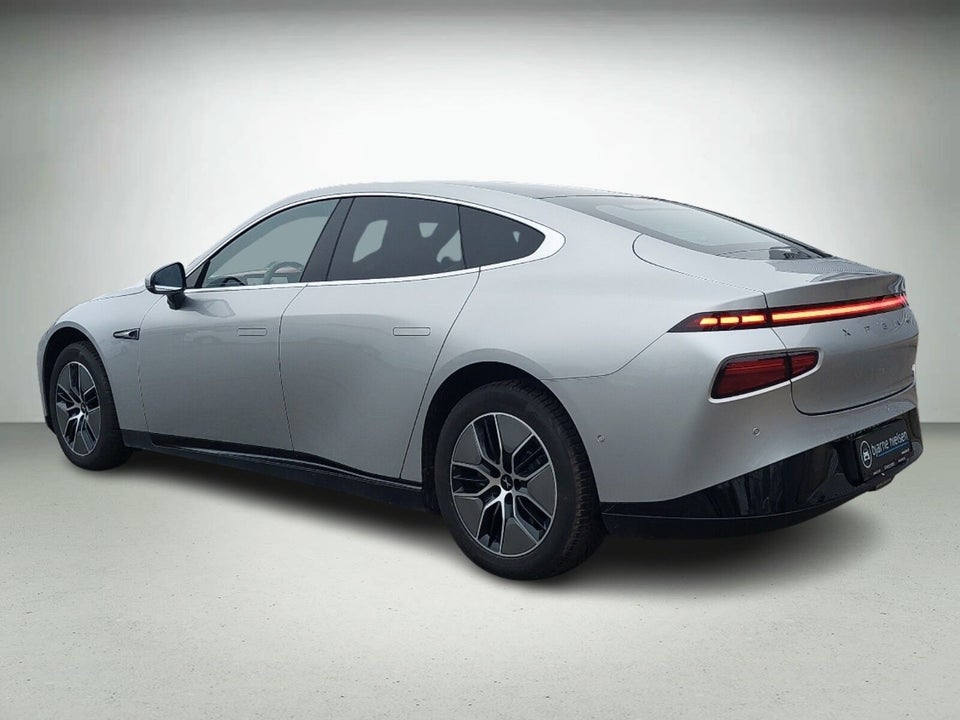 Xpeng P7 Long Range 4d