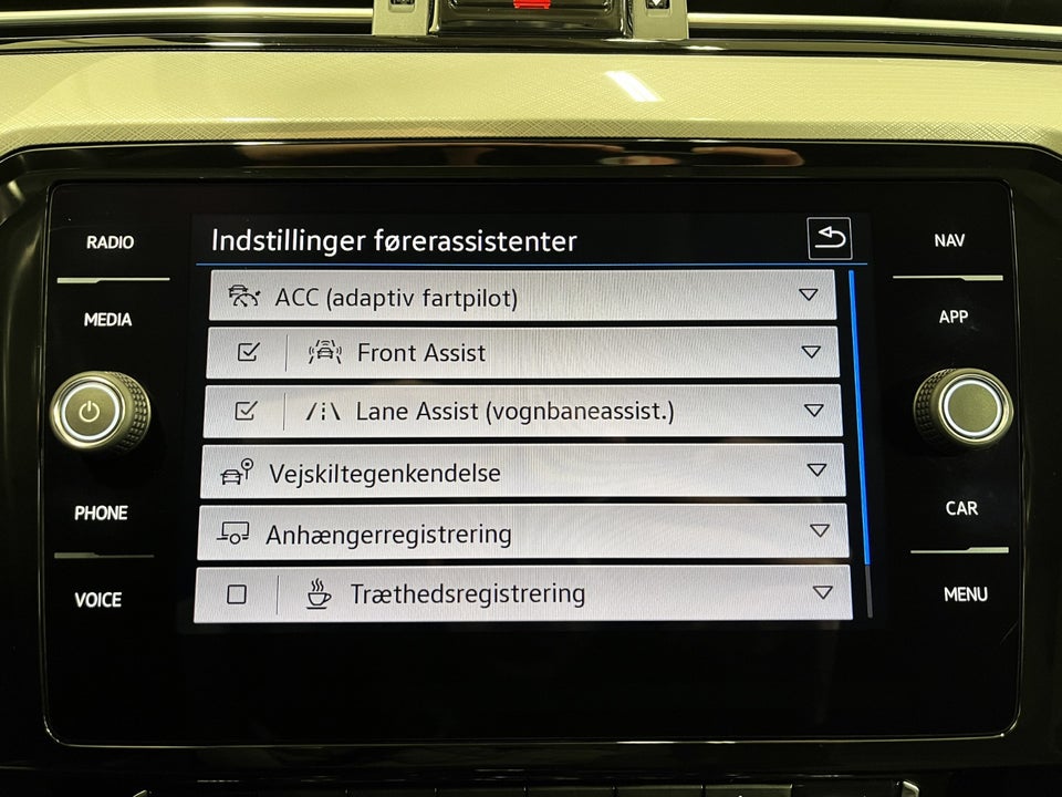 VW Passat 2,0 TDi 150 Business+ Variant DSG 5d