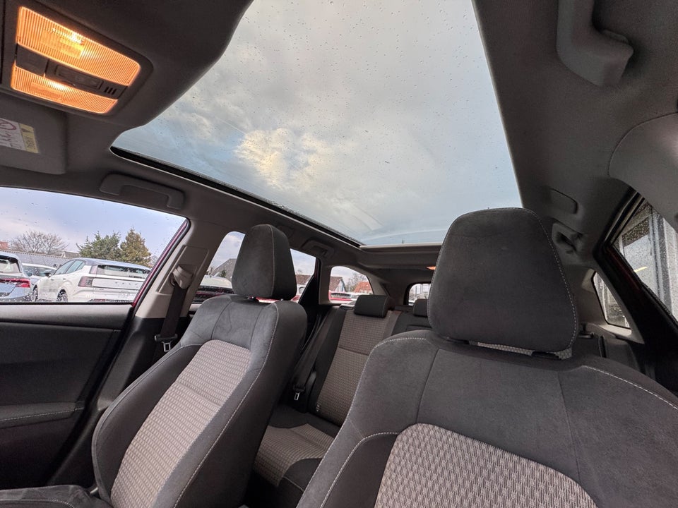 Toyota Auris 1,8 Hybrid Spirit Touring Sports CVT 5d