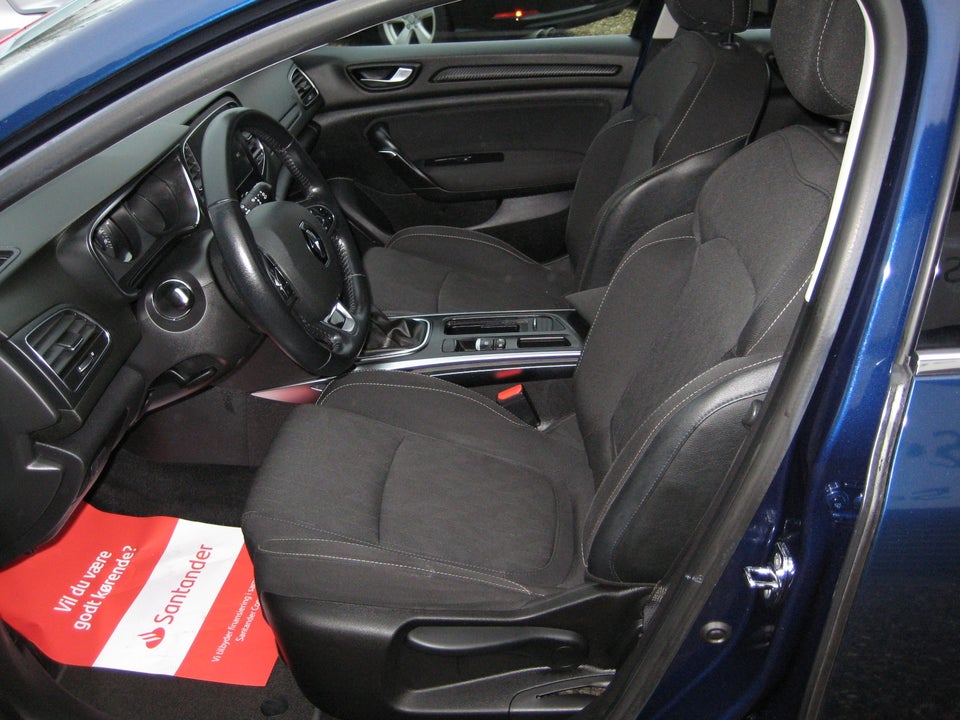 Renault Megane IV 1,3 TCe 140 Limited Sport Tourer 5d