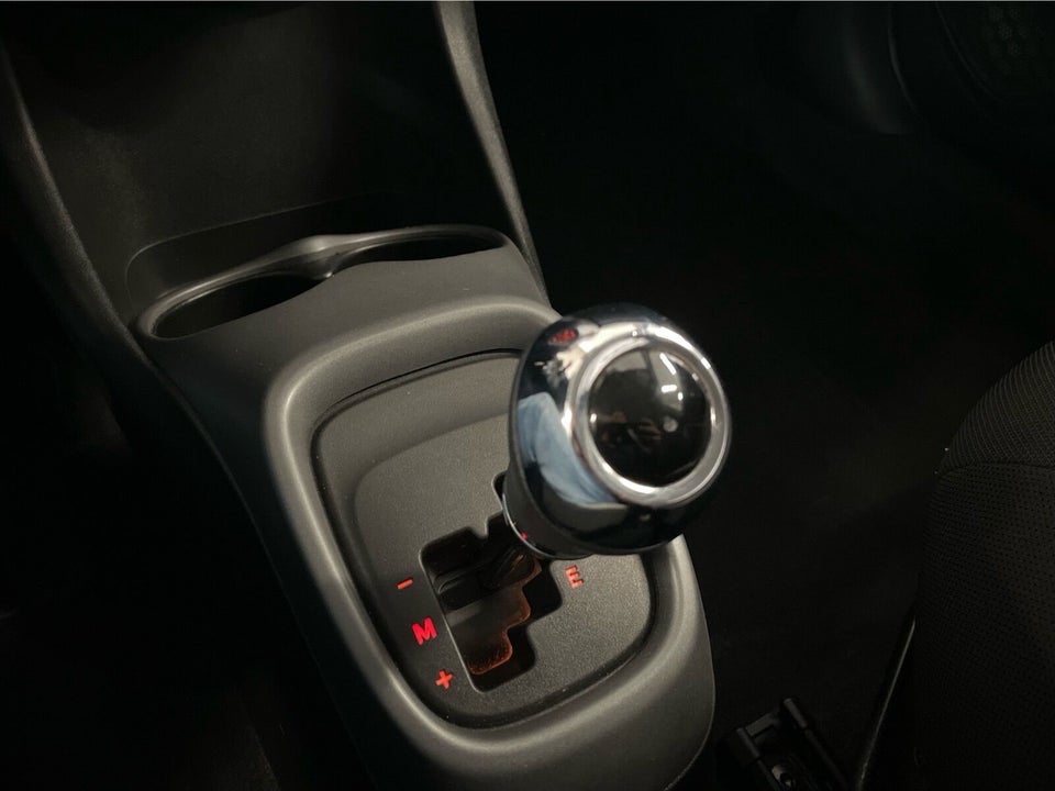 Toyota Aygo 1,0 VVT-i x-pression x-shift 5d