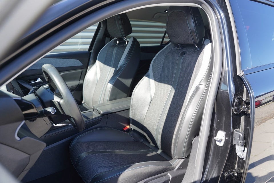 Peugeot 308 1,6 Hybrid Allure Pack EAT8 5d